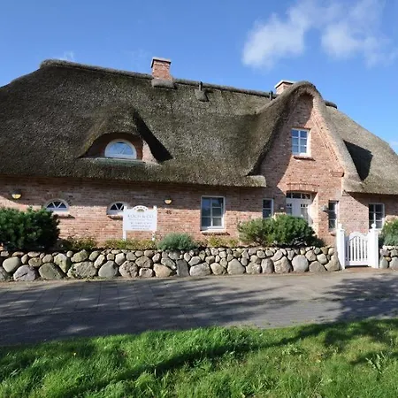 Holiday home Doppelhaushaelfte Huus Freeden 1 Bohl