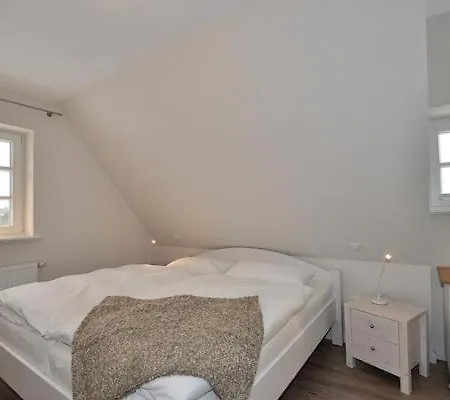 Doppelhaushälfte Huus Freeden 1 *