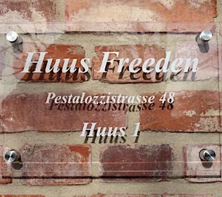 Doppelhaushaelfte Huus Freeden 1 Holiday home Bohl